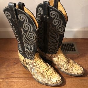 Tony Lama snake skin boots 8D